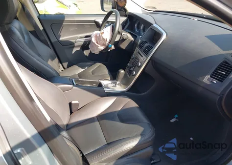 2012 Volvo Xc60 3.2/3.2 Platinum/3.2 Premier/3.2 Premier Plus из США, поврежденный, VIN YV4940DZ2C2329891